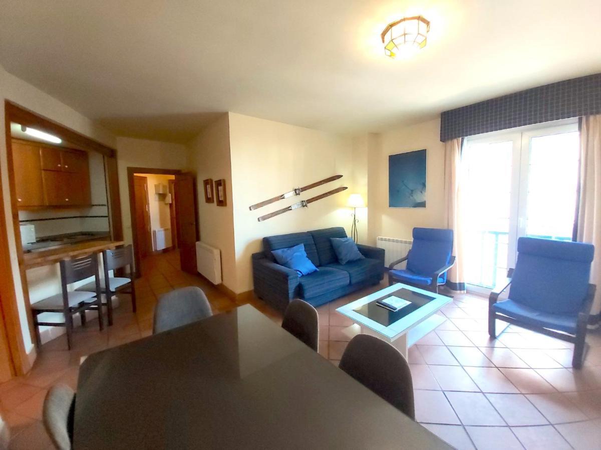 Plaza Andalucia Edificio Enebro 4-6 Pax Apartment เซียร์ราเนบาดา ภายนอก รูปภาพ